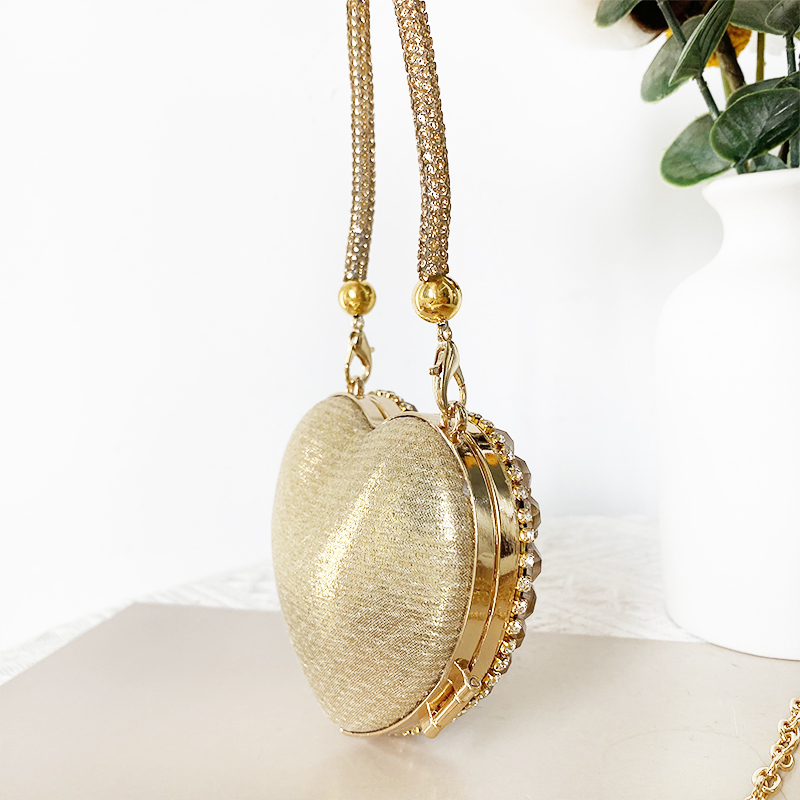 Luxury Small Bling Heart Shape - Evening Bag Beaded recension och pris
