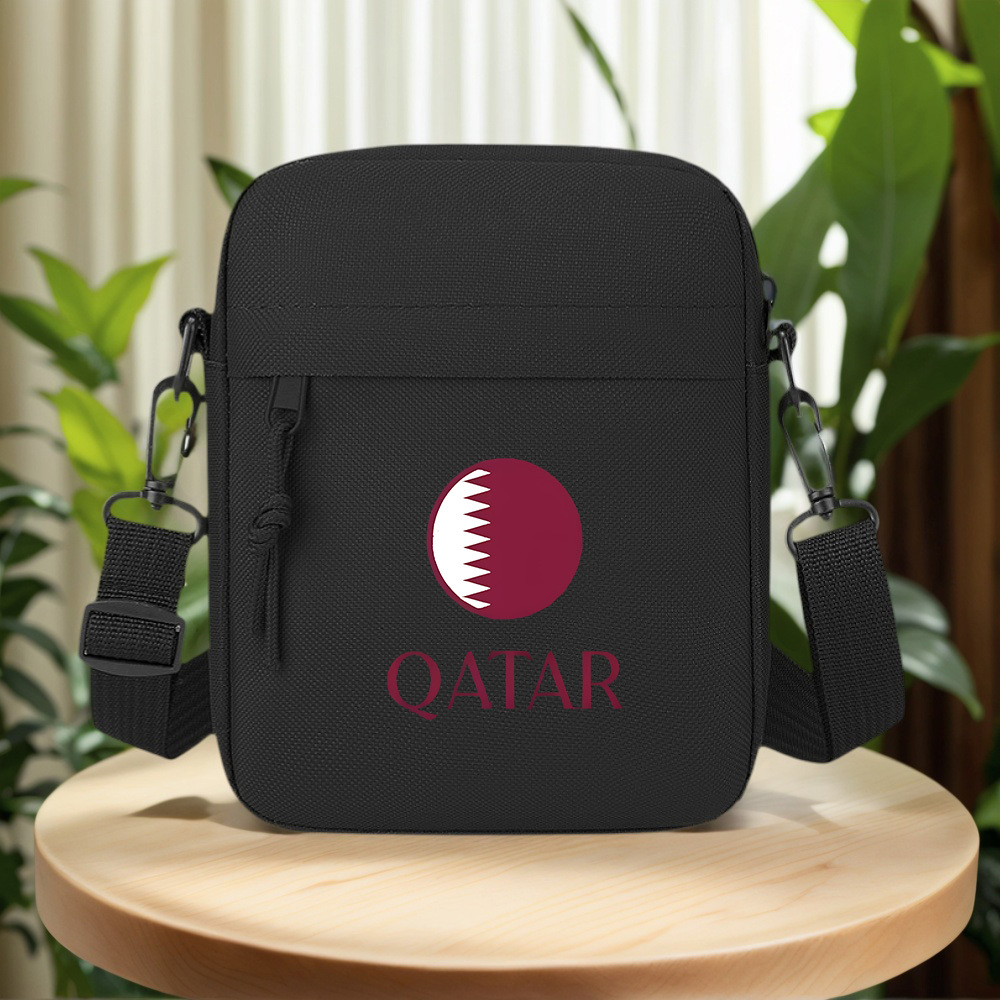 Circle shape with white teeth  - Women Bags In Qatar recension och pris